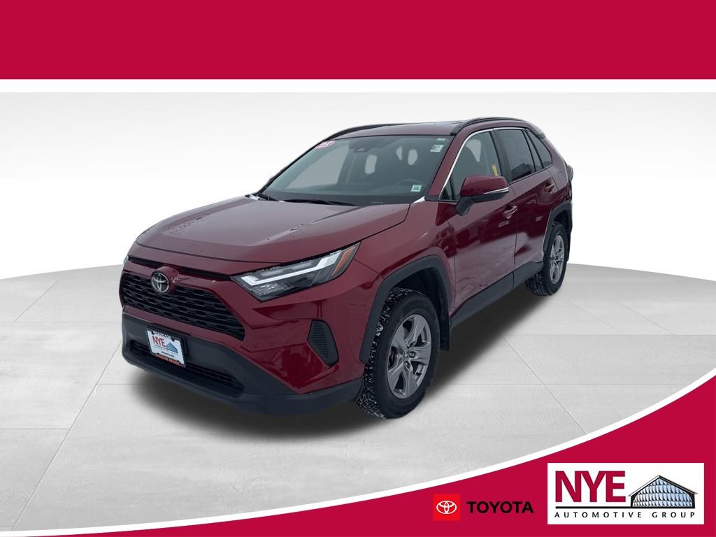 2023 Toyota RAV4 XLE's photo