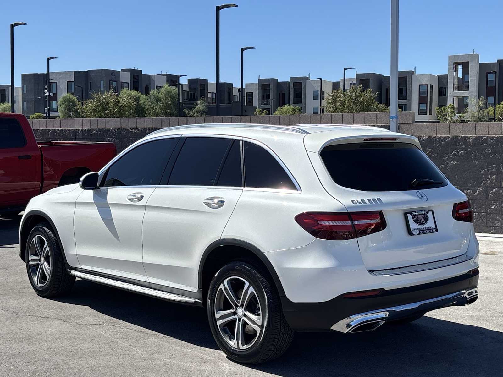 2016 Mercedes Benz GLC 300 photo 4