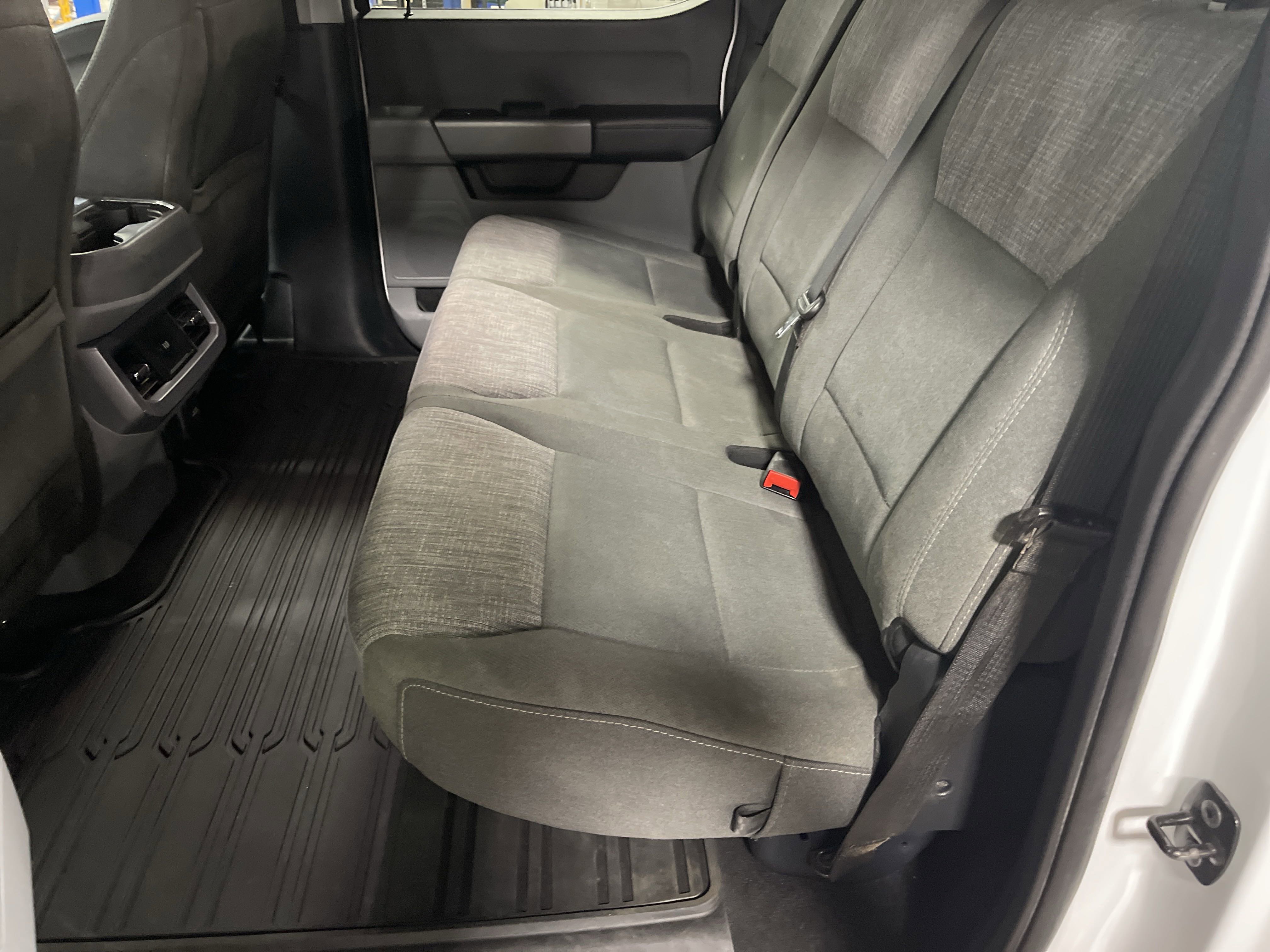 2024 Ford F-250 XLT photo 4