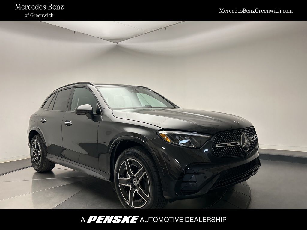 2026 Mercedes-Benz GLC Base's photo