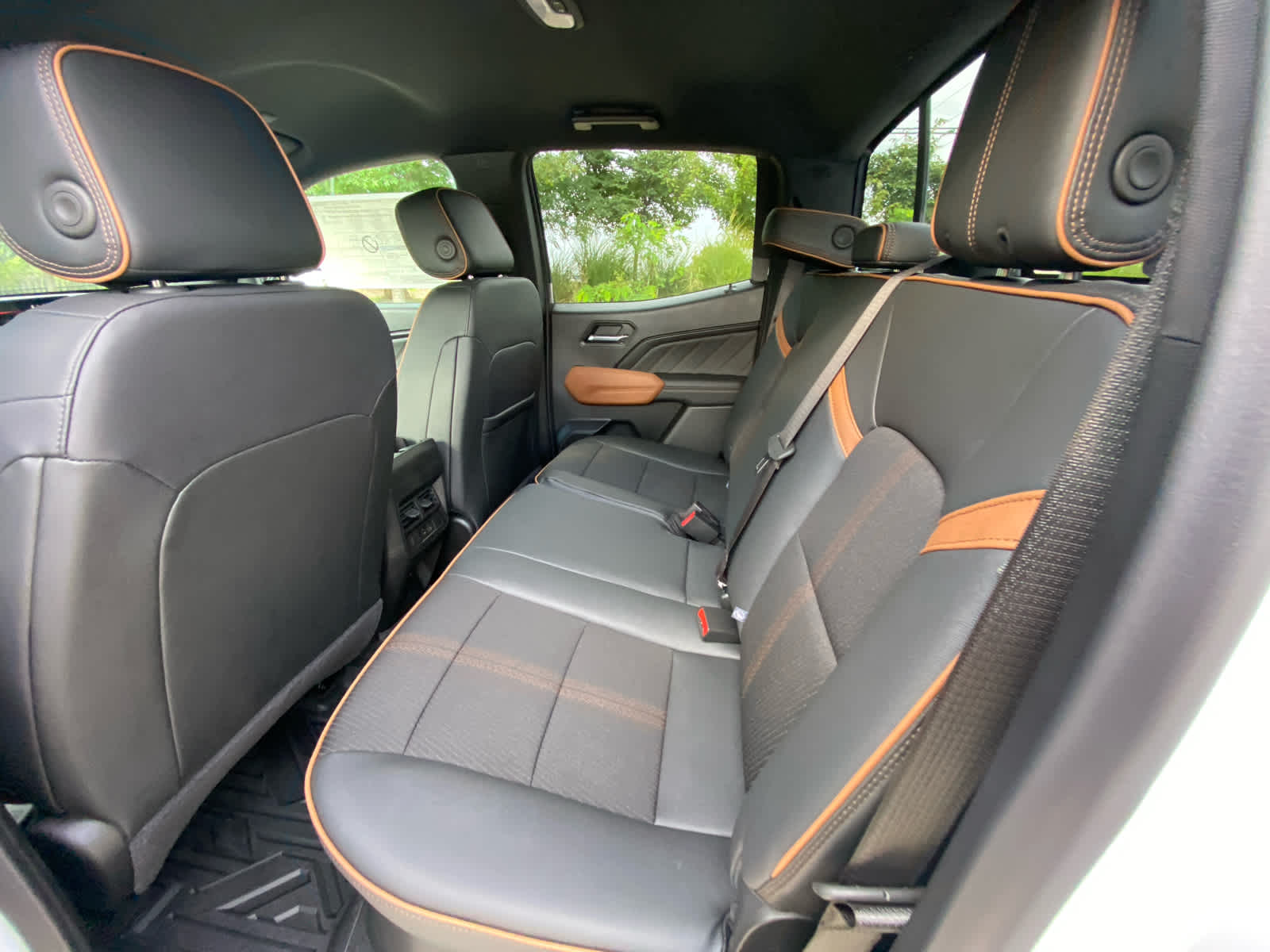 2026 Gmc Canyon AT4 photo 23