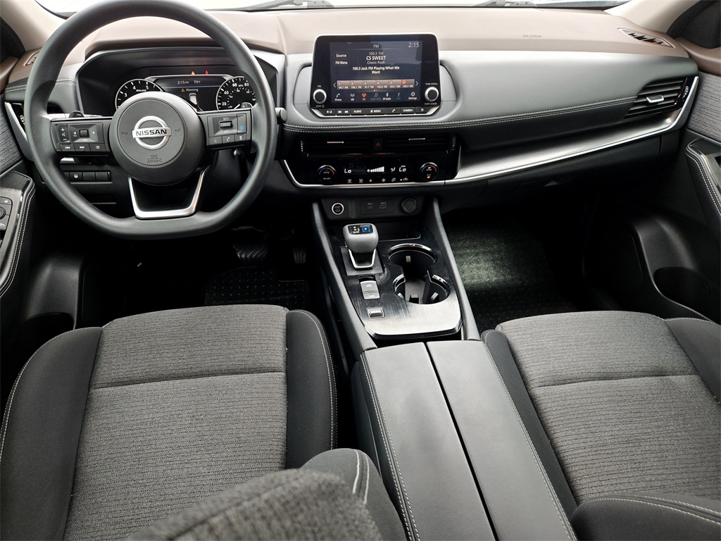 2021 Nissan Rogue SV photo 12