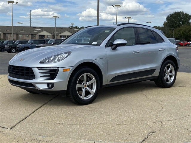 2018 Porsche Macan Base photo 4