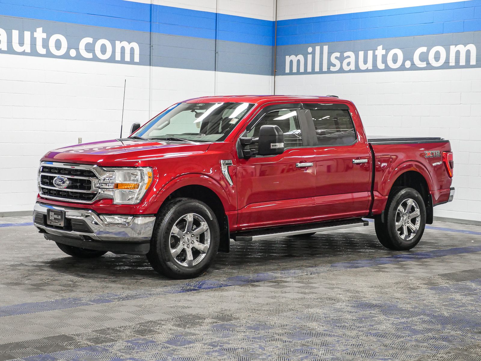 2022 Ford F-150 XLT photo 2