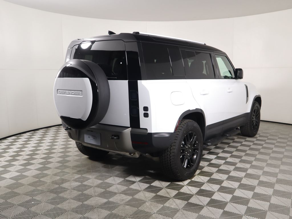 2026 Land Rover Defender 110 S photo 3