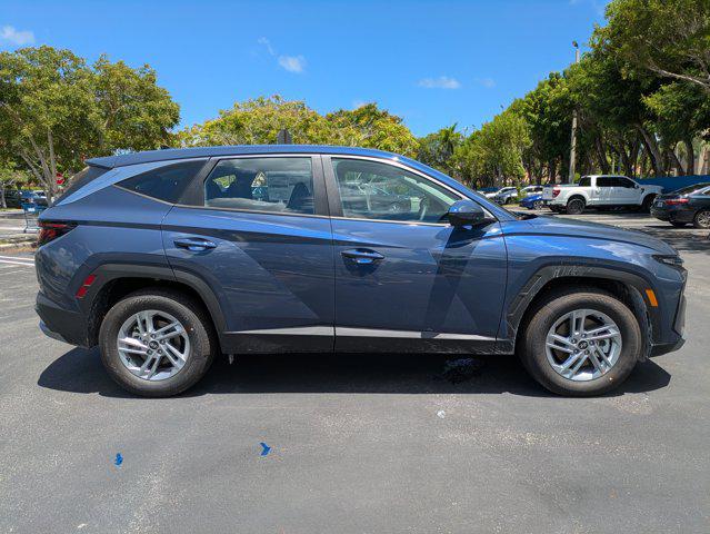 2025 Hyundai Tucson SE photo 3