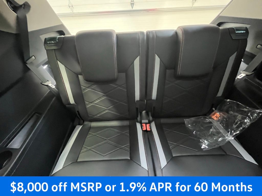 2025 Volkswagen Atlas Peak Edition SE photo 25