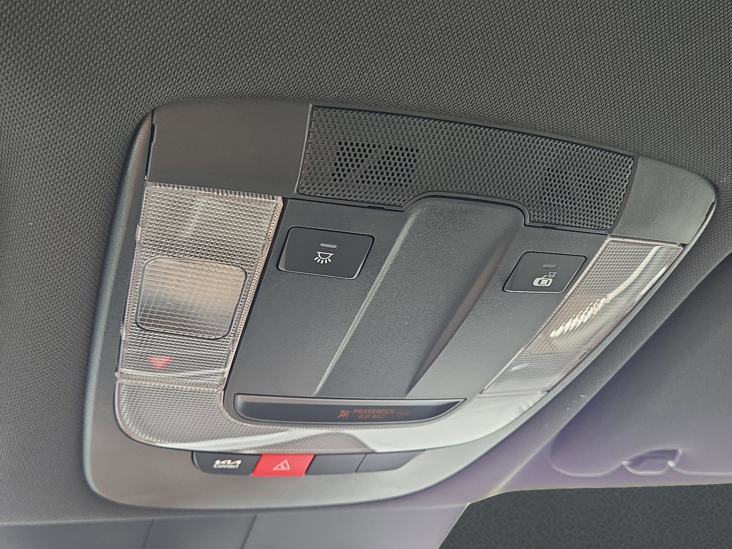 2025 Kia K5 GT-Line photo 28