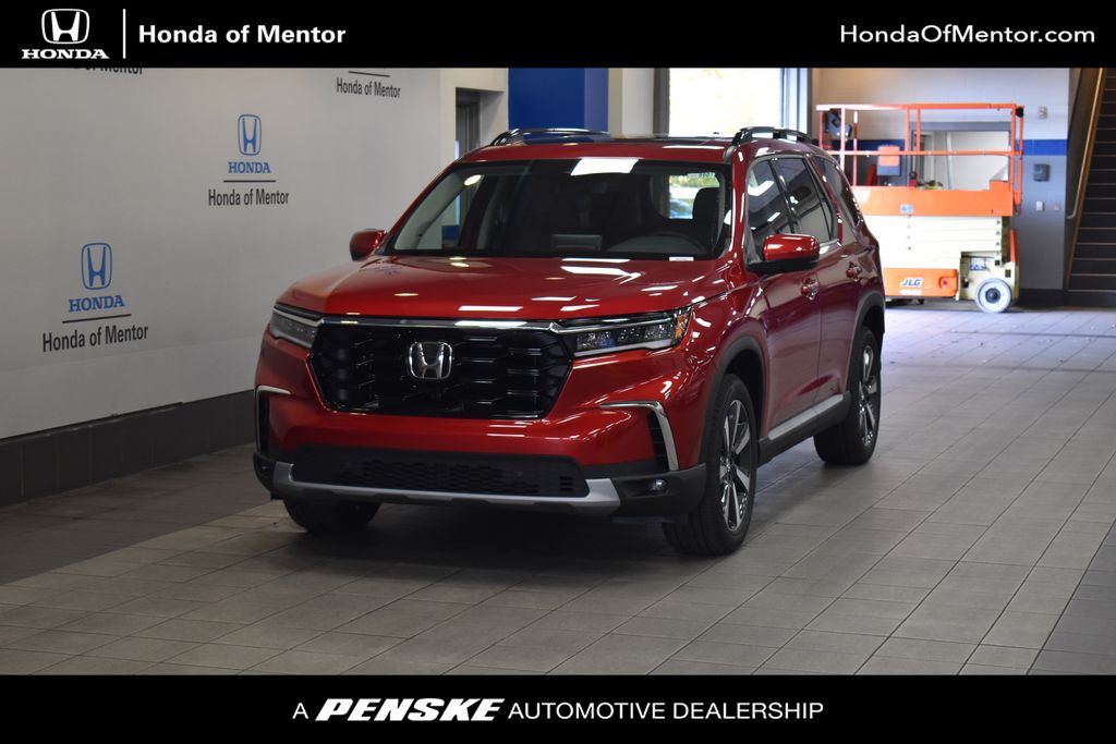 2025 Honda Pilot Touring's photo