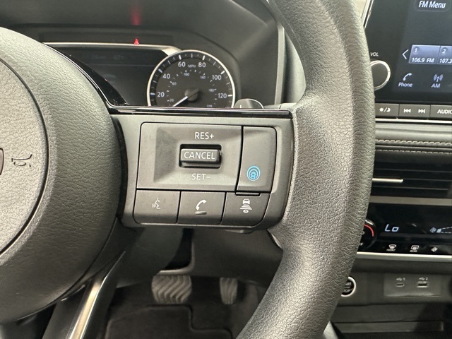 2023 Nissan Rogue SV photo 26