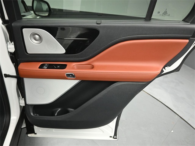 2025 LINCOLN AVIATOR - Image 30