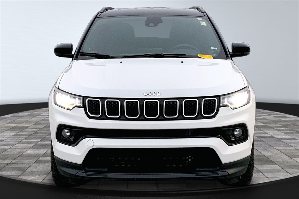 Used 2024 Jeep Compass Limited with VIN 3C4NJDCN9RT609248 for sale in Kansas City