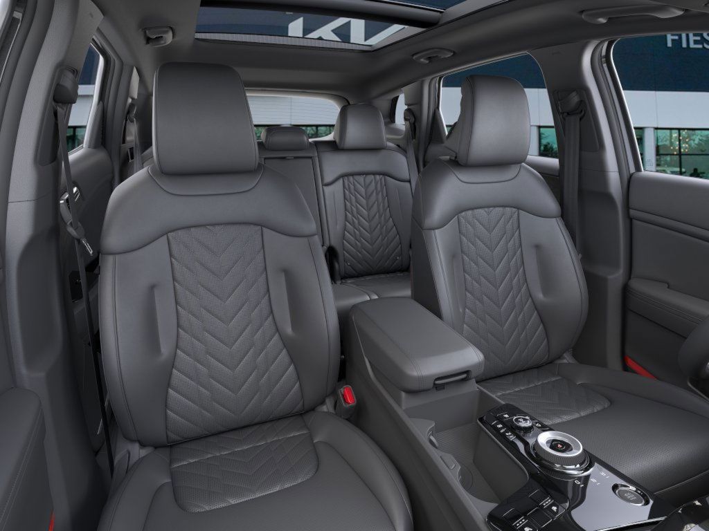 2025 Kia Sportage Plug-In Hybrid X-Line photo 11