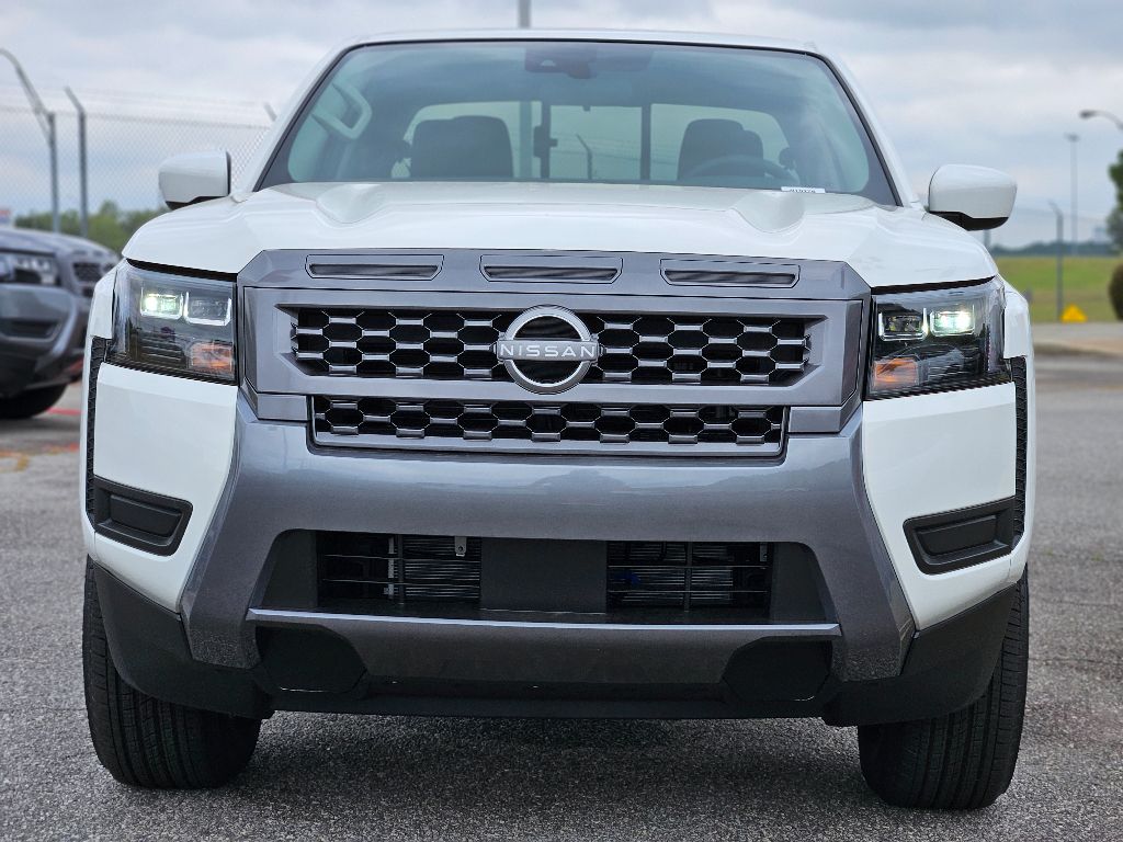 2026 Nissan Frontier SV photo 2