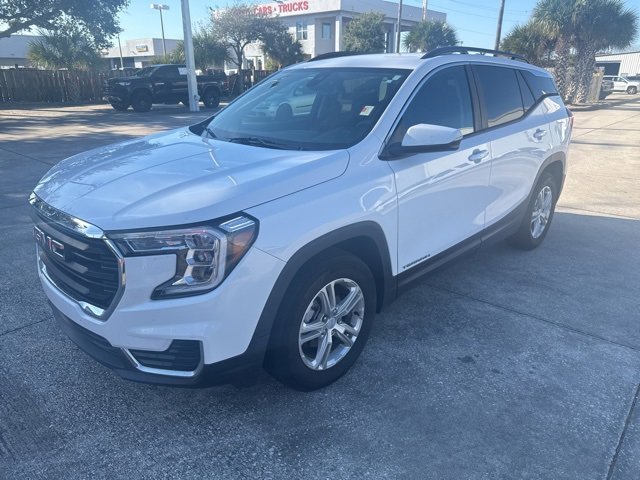 2023 GMC Terrain SLE's photo