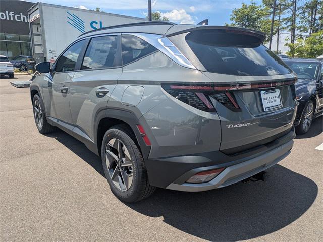 New 2025 Gray Hyundai SEL Convenience FWD image 3