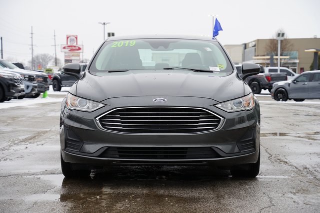 Certified 2019 Ford Fusion SE with VIN 3FA6P0HD4KR249763 for sale in Valparaiso, IN