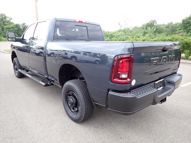 2025 Ram 2500 Tradesman photo 3