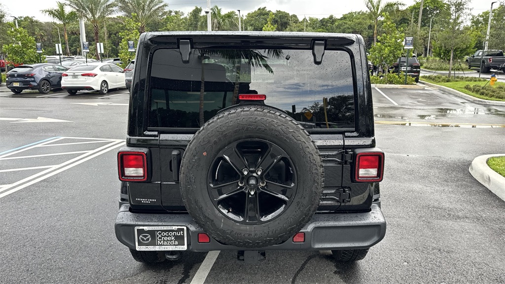 2021 Jeep Wrangler Unlimited Sahara Altitude photo 2
