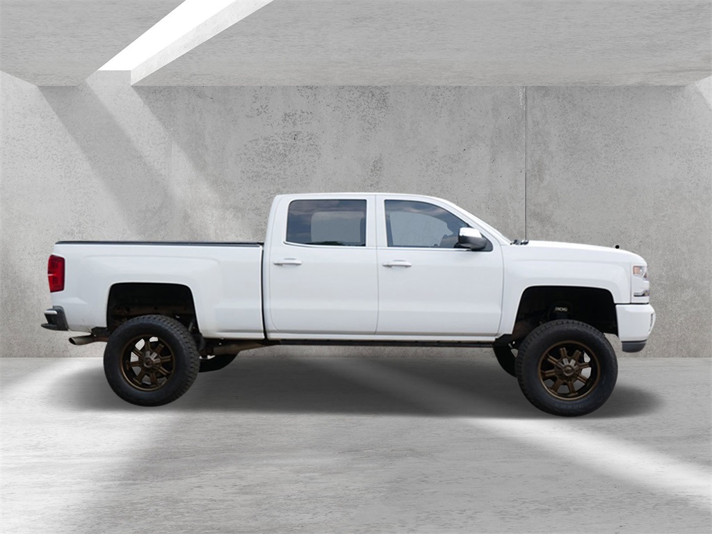Used 2018 Chevrolet Silverado 1500 LTZ Z71 with VIN 3GCUKSEJ1JG173421 for sale in White Bear Lake, Minnesota