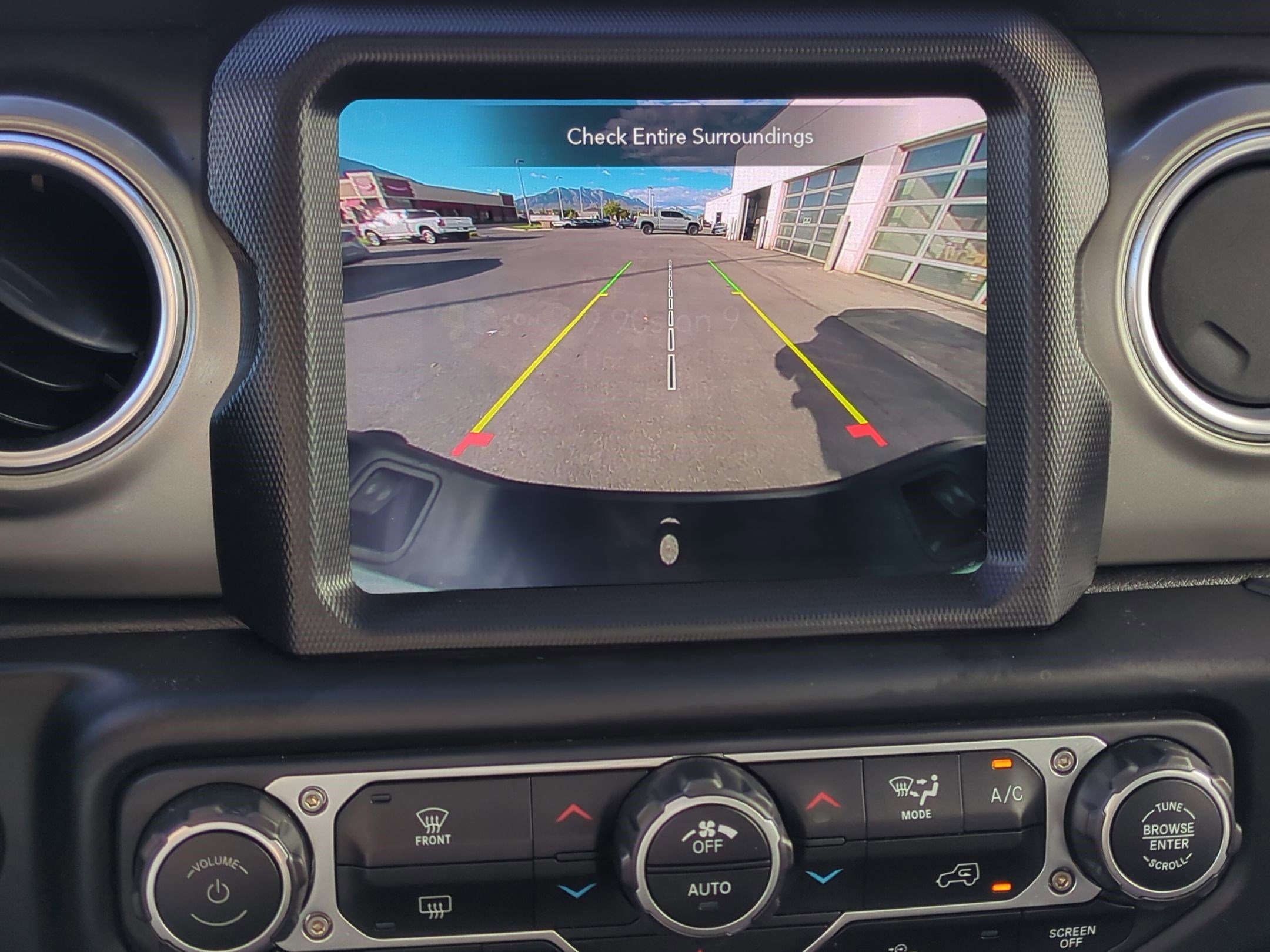 2023 Jeep Gladiator Overland photo 19