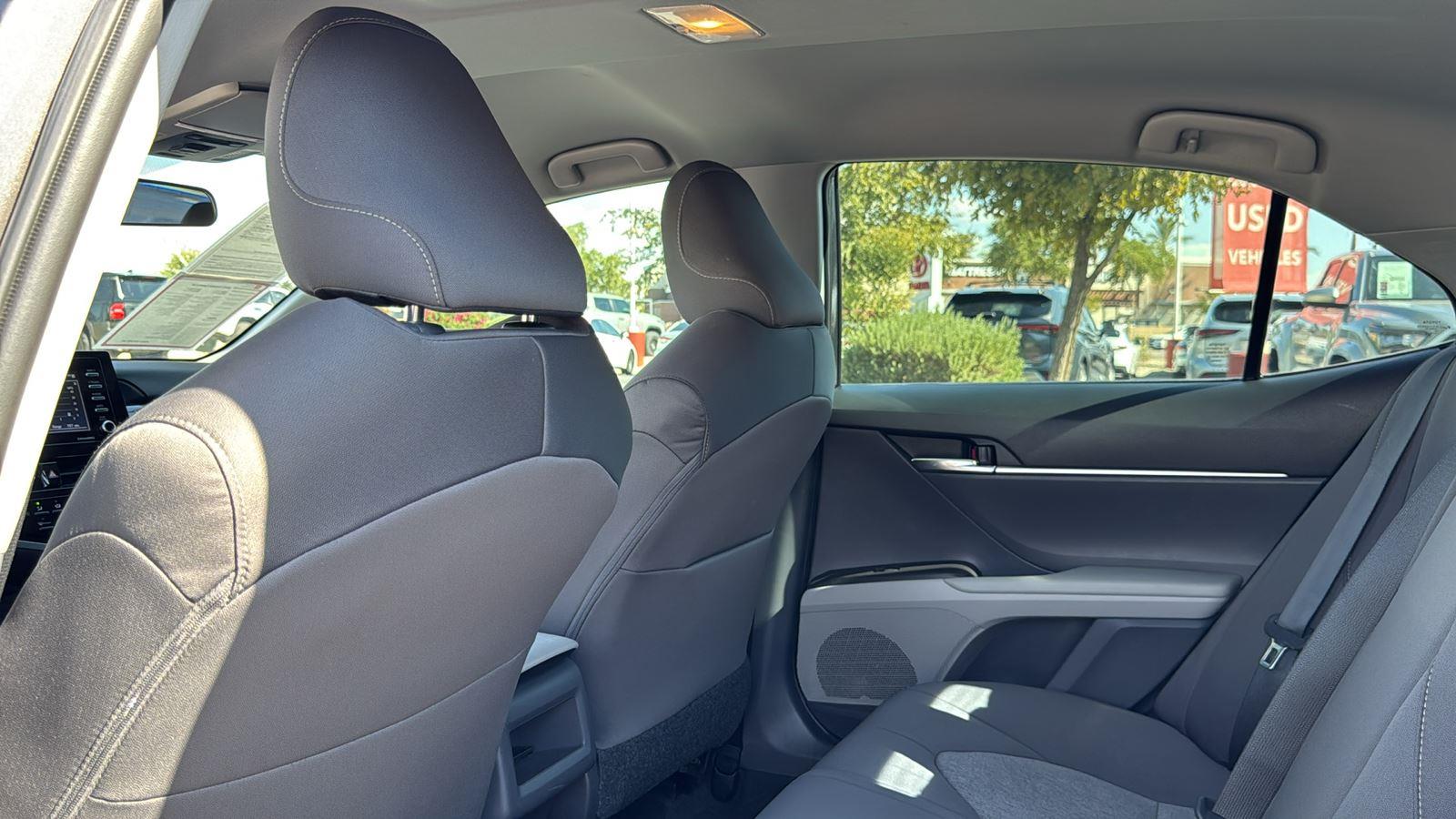 2021 Toyota Camry LE photo 27