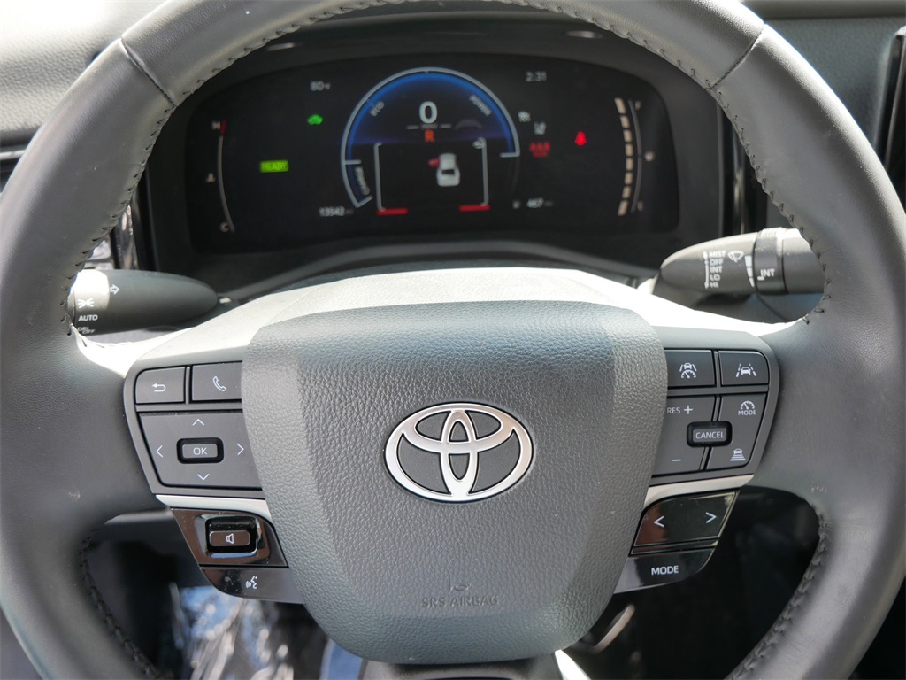 2025 Toyota Camry LE photo 22