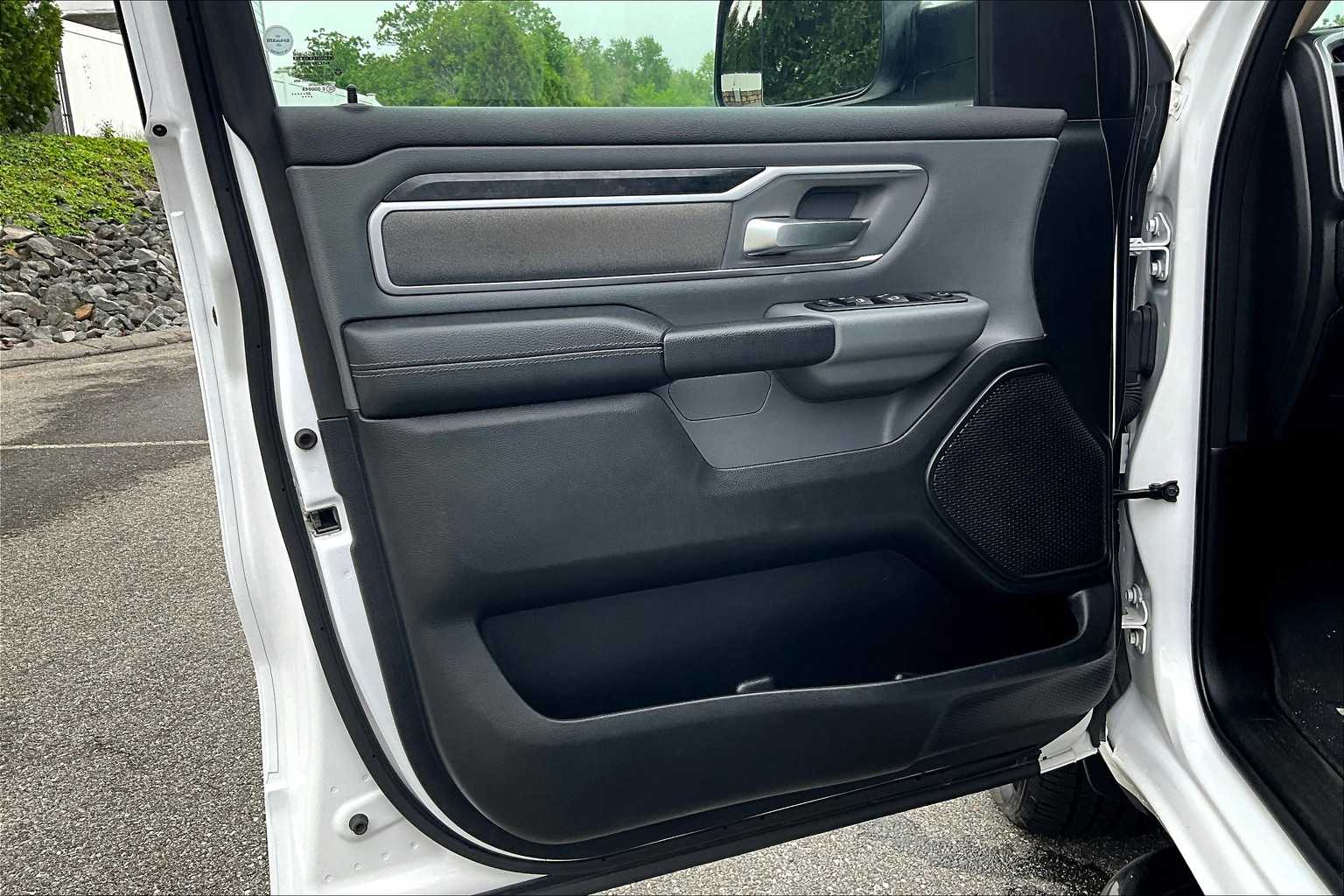 2020 Ram 1500 Big Horn photo 9