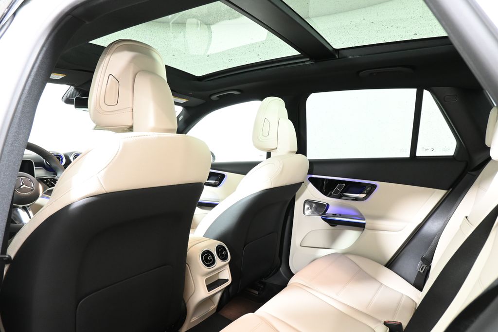 2025 Mercedes Benz GLC 300 4MATIC photo 21