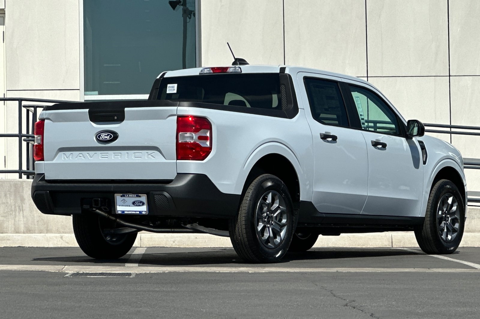 2025 Ford Maverick XLT photo 3