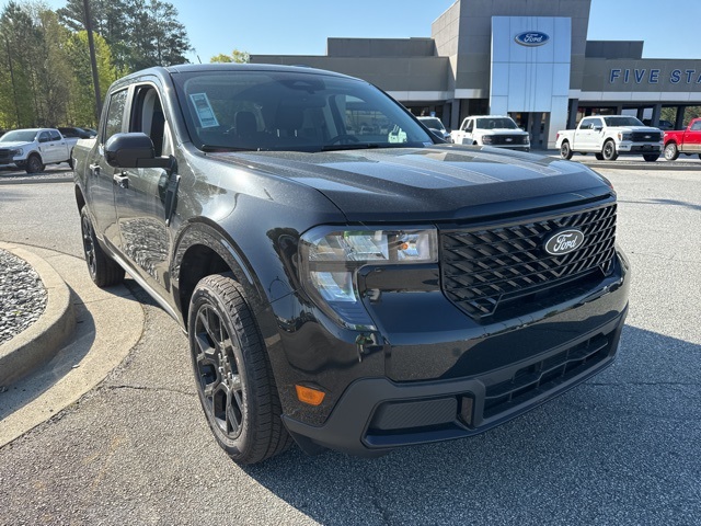 2025 Ford Maverick XLT photo 3