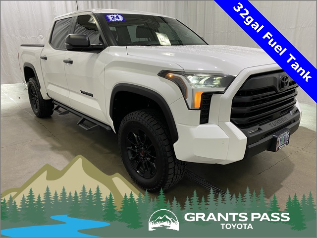 2024 Toyota Tundra SR5's photo