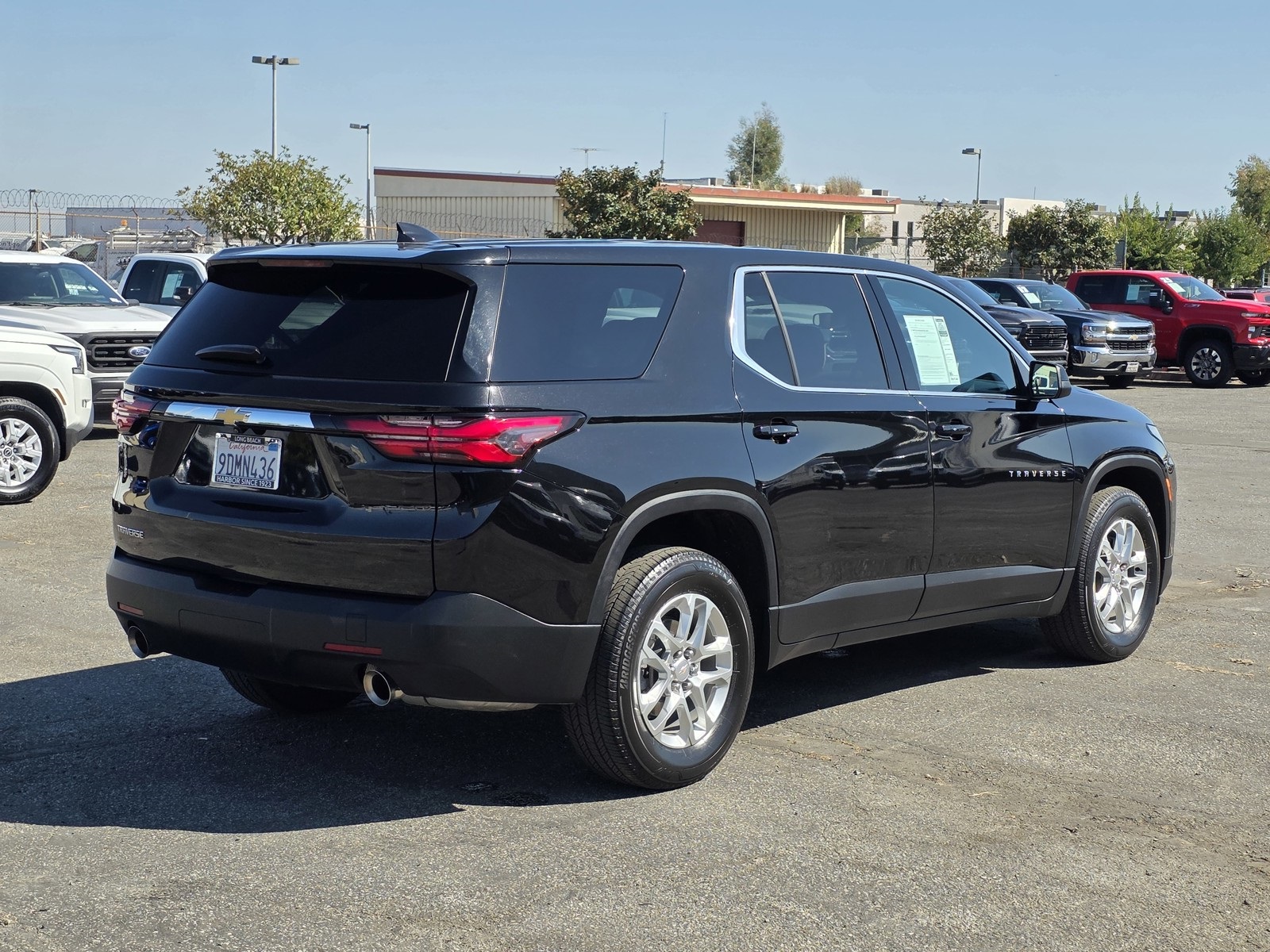 2023 Chevrolet Traverse LS photo 7
