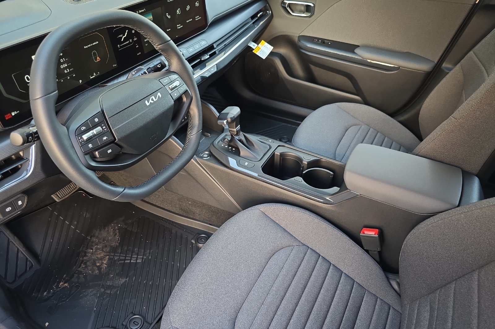 2025 Kia K4 EX photo 6
