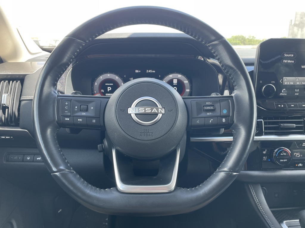 2022 Nissan Pathfinder Platinum photo 7