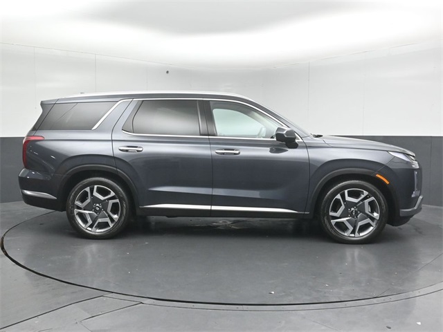 2024 Hyundai Palisade Limited photo 4