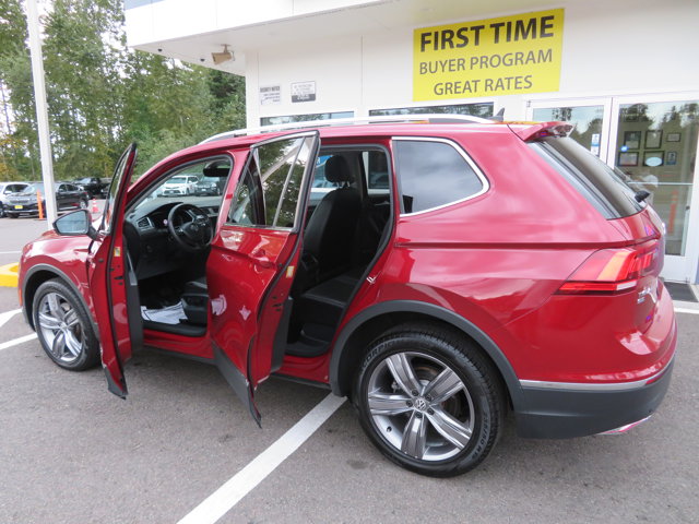 2021 Volkswagen Tiguan R-Line Black SEL photo 14