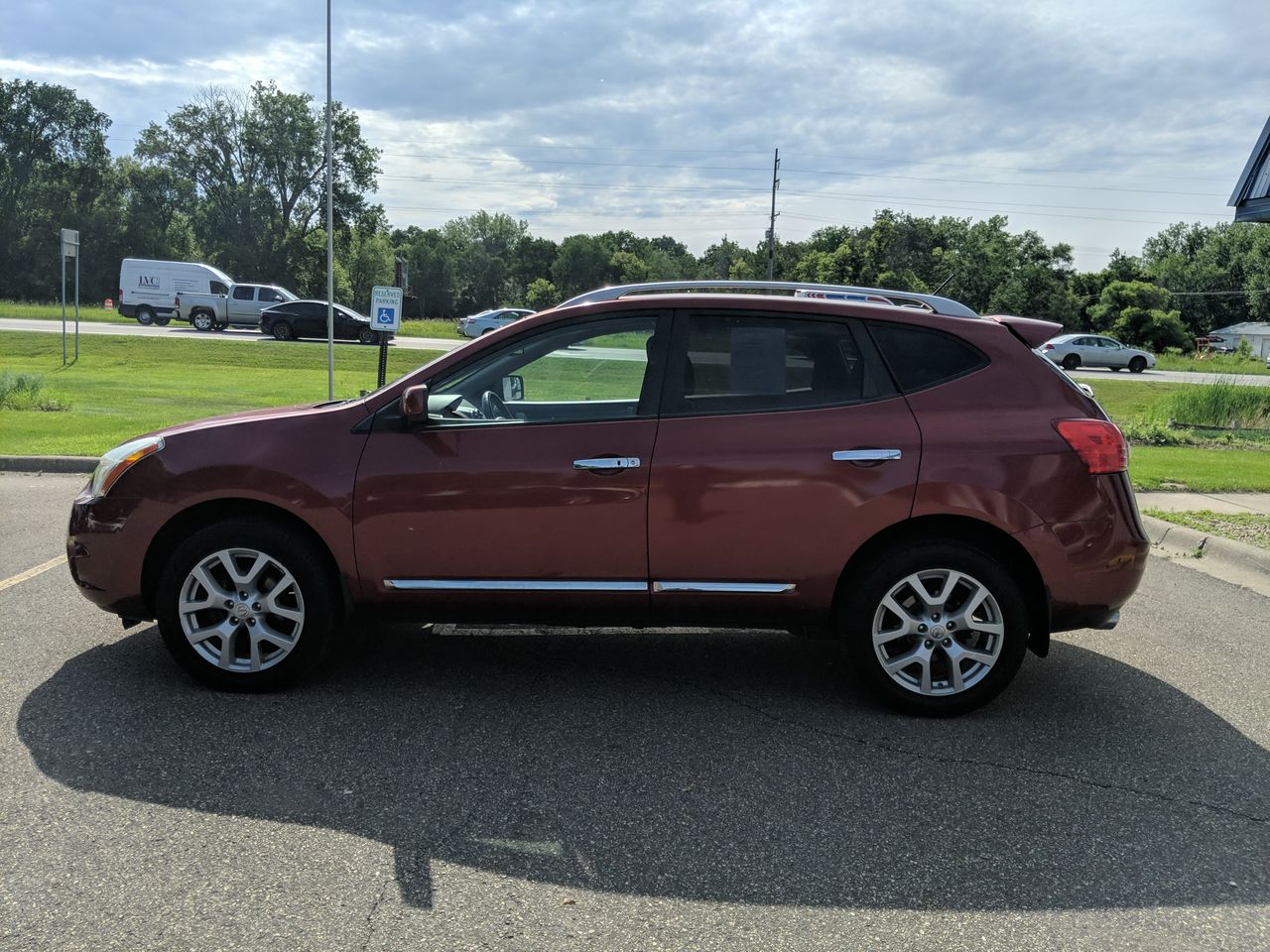 2012 Nissan Rogue S photo 4