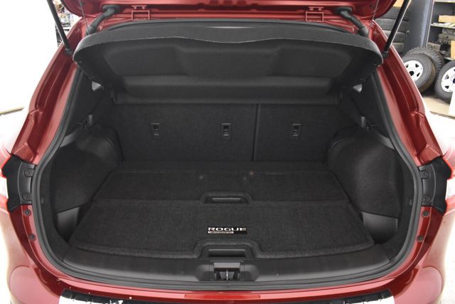 2022 Nissan Rogue Sport SV photo 11