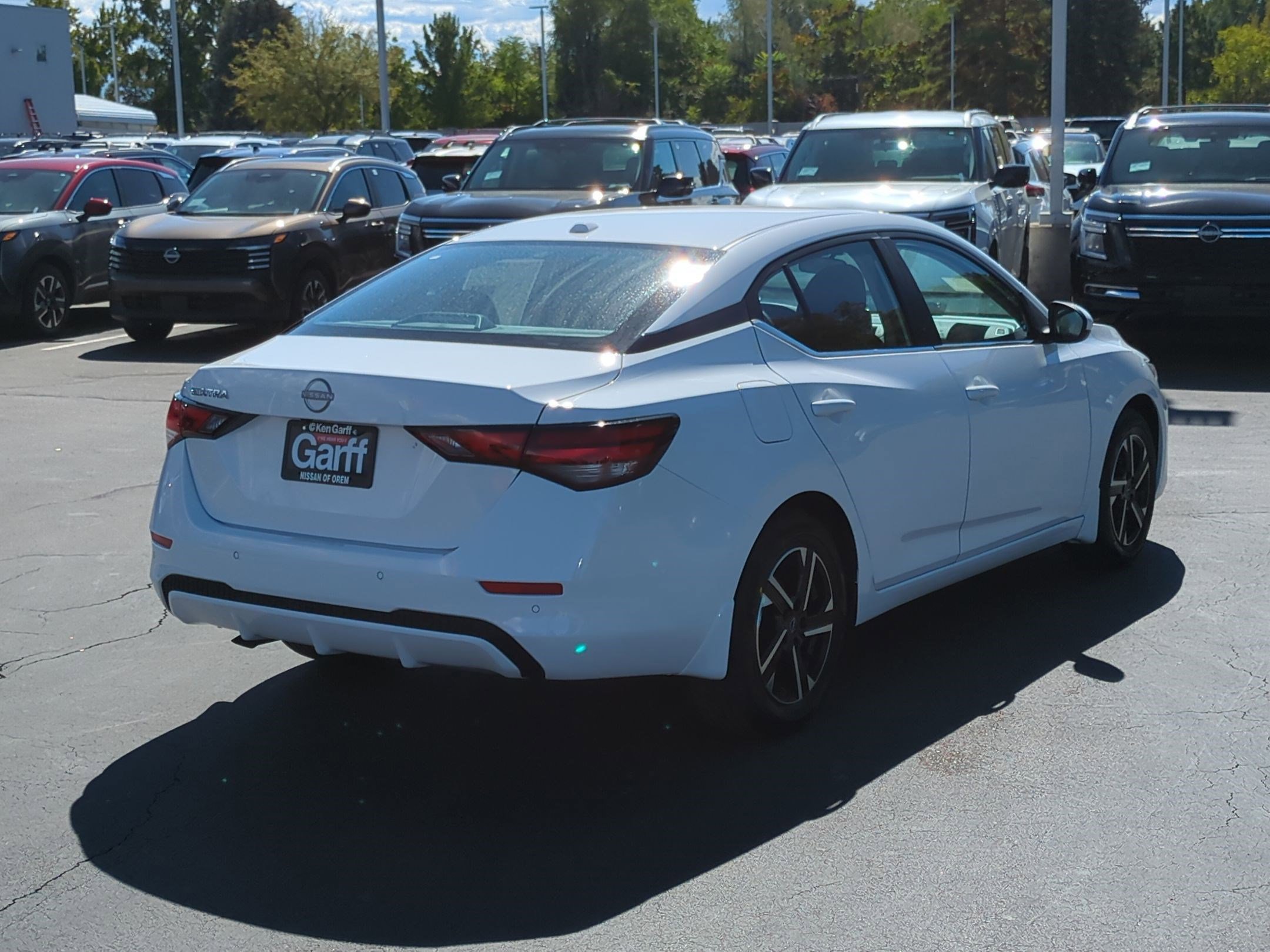 2025 Nissan Sentra SV photo 3