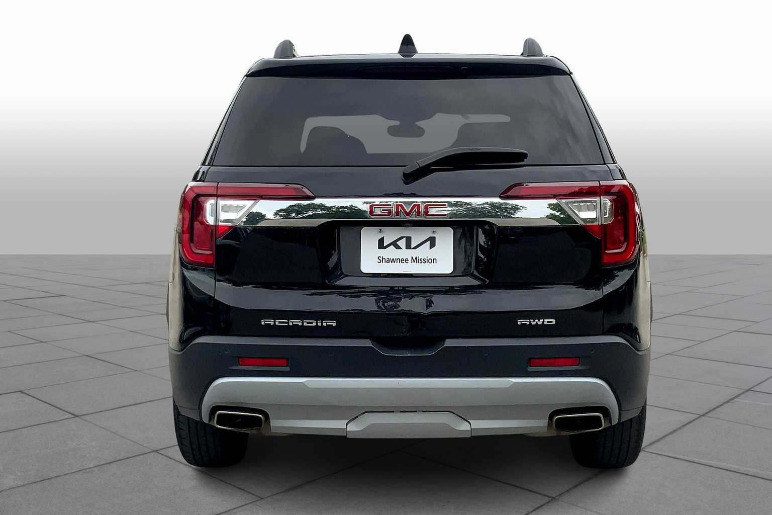 2023 Gmc Acadia SLT photo 4