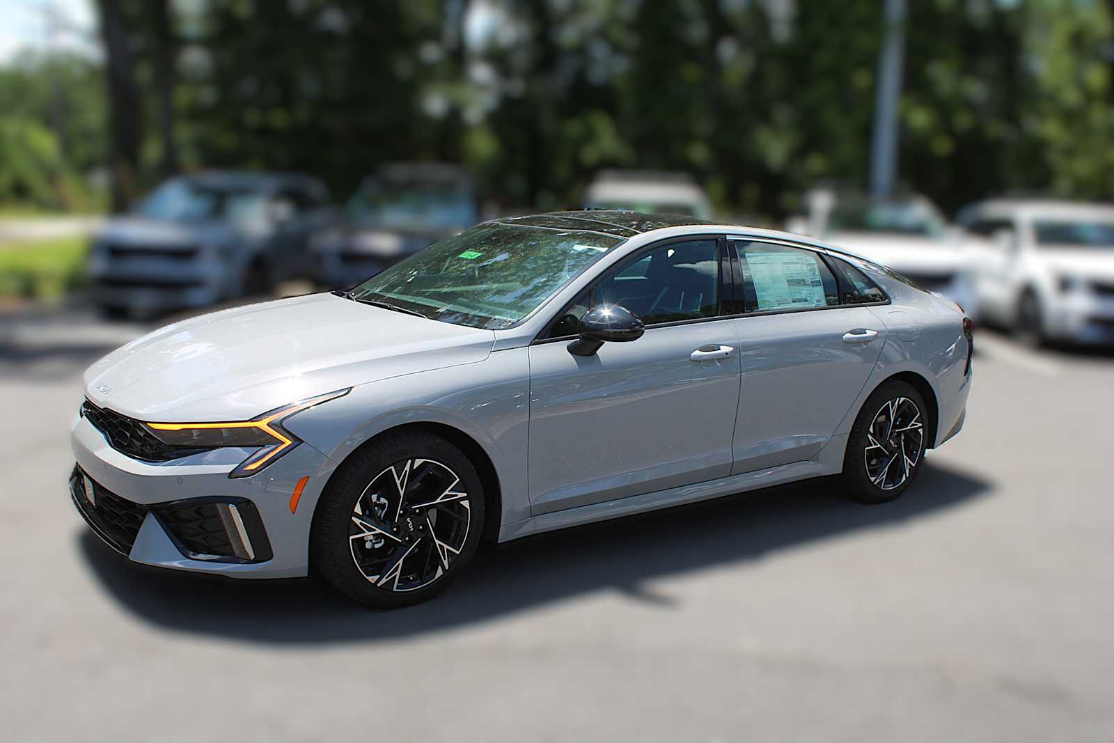 2025 Kia K5 GT-Line photo 3