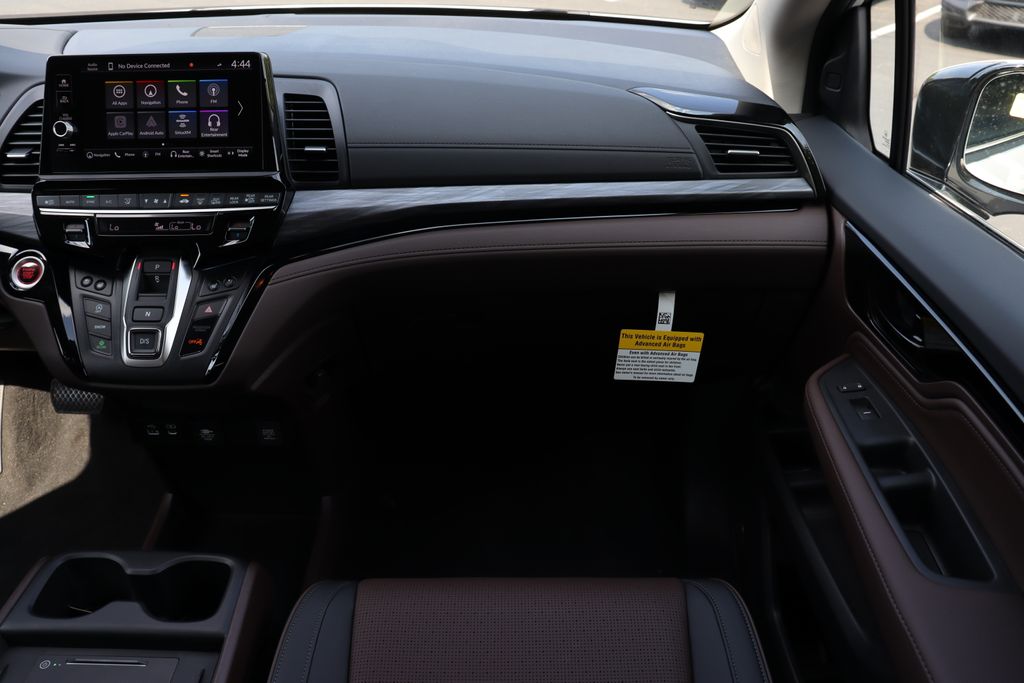 2026 Honda Odyssey Elite photo 17
