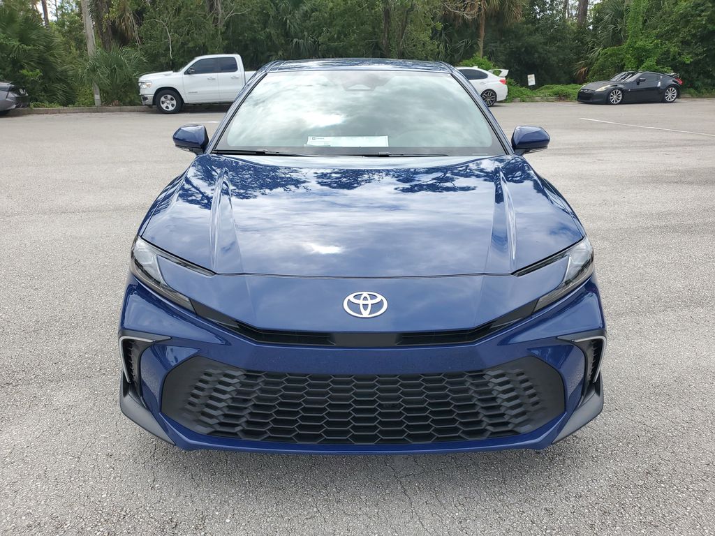 2025 Toyota Camry SE photo 2