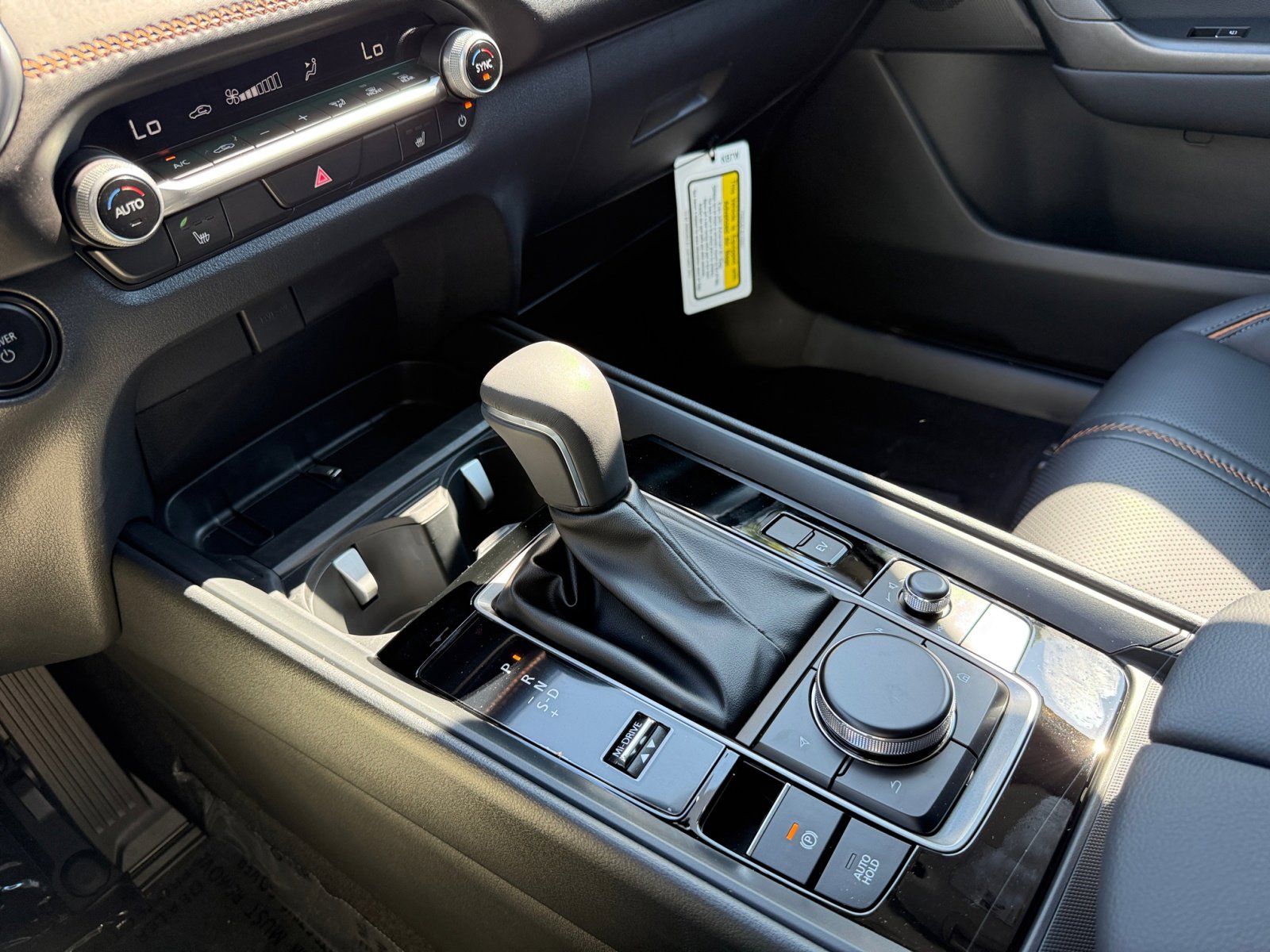 2025 Mazda CX-50 Premium photo 13