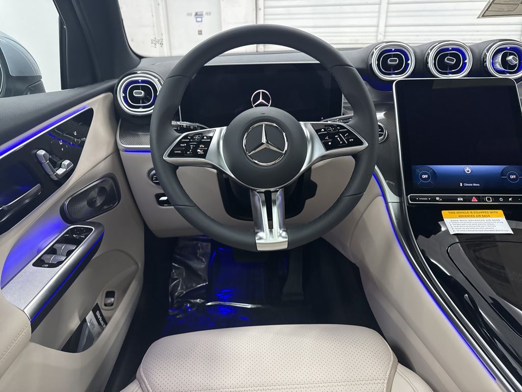 2026 Mercedes Benz GLC 300 photo 15