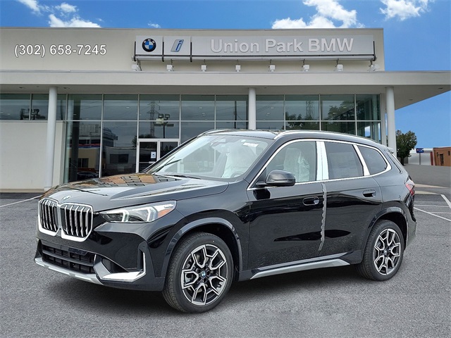 2026 BMW X1 28i's photo