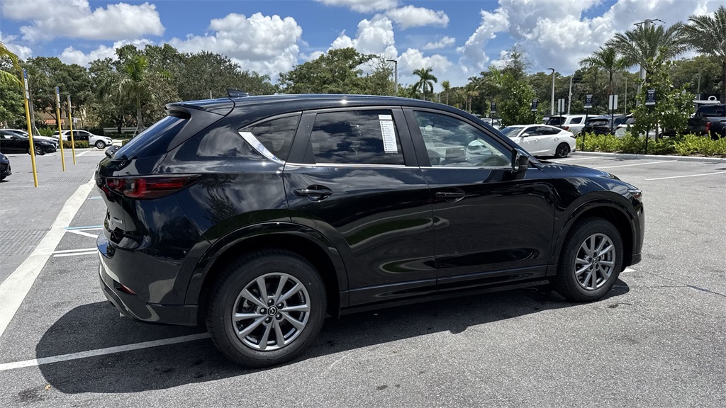2025 Mazda CX-5 2.5 Select photo 3