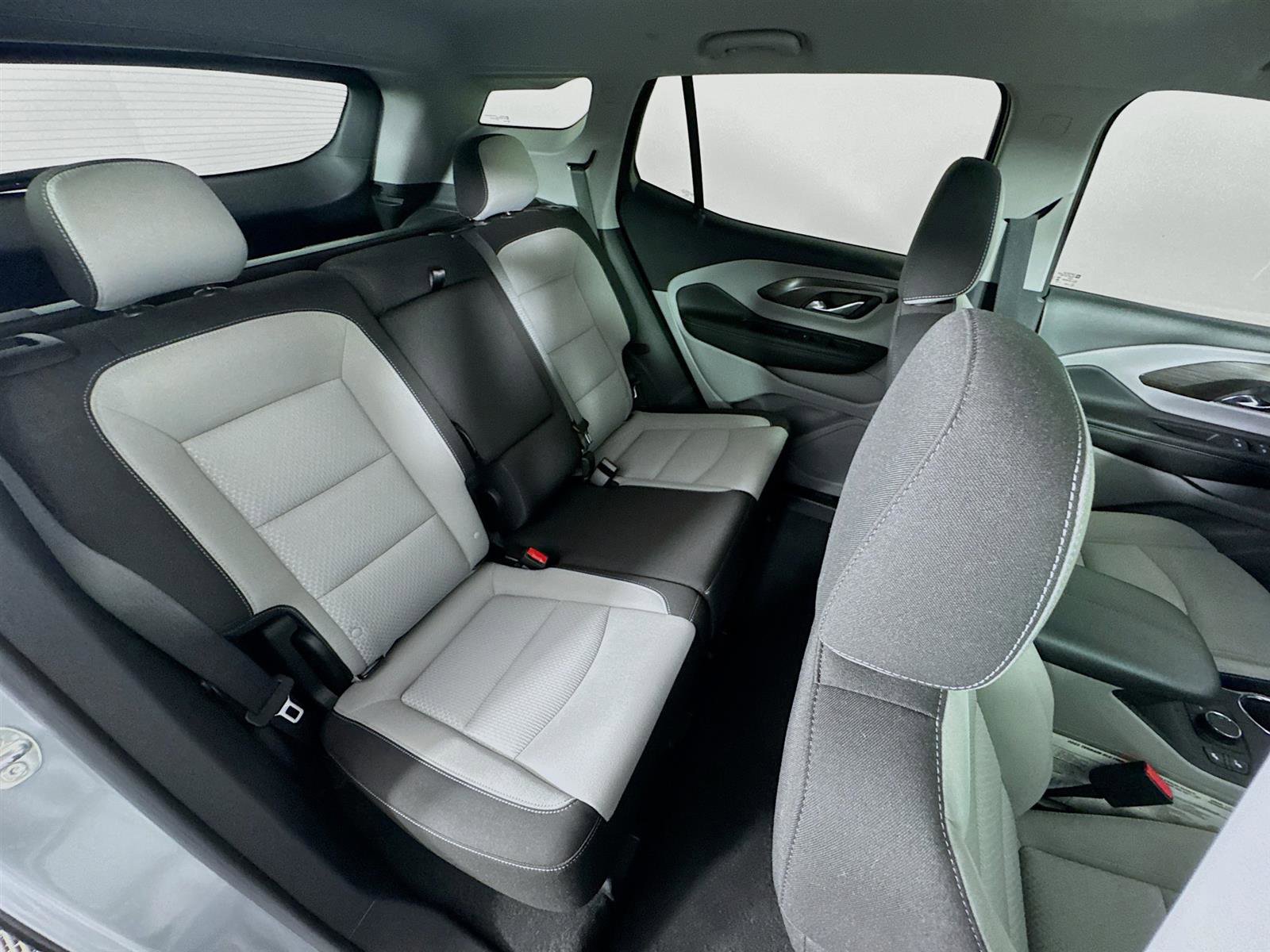 2023 Gmc Terrain SLE photo 25