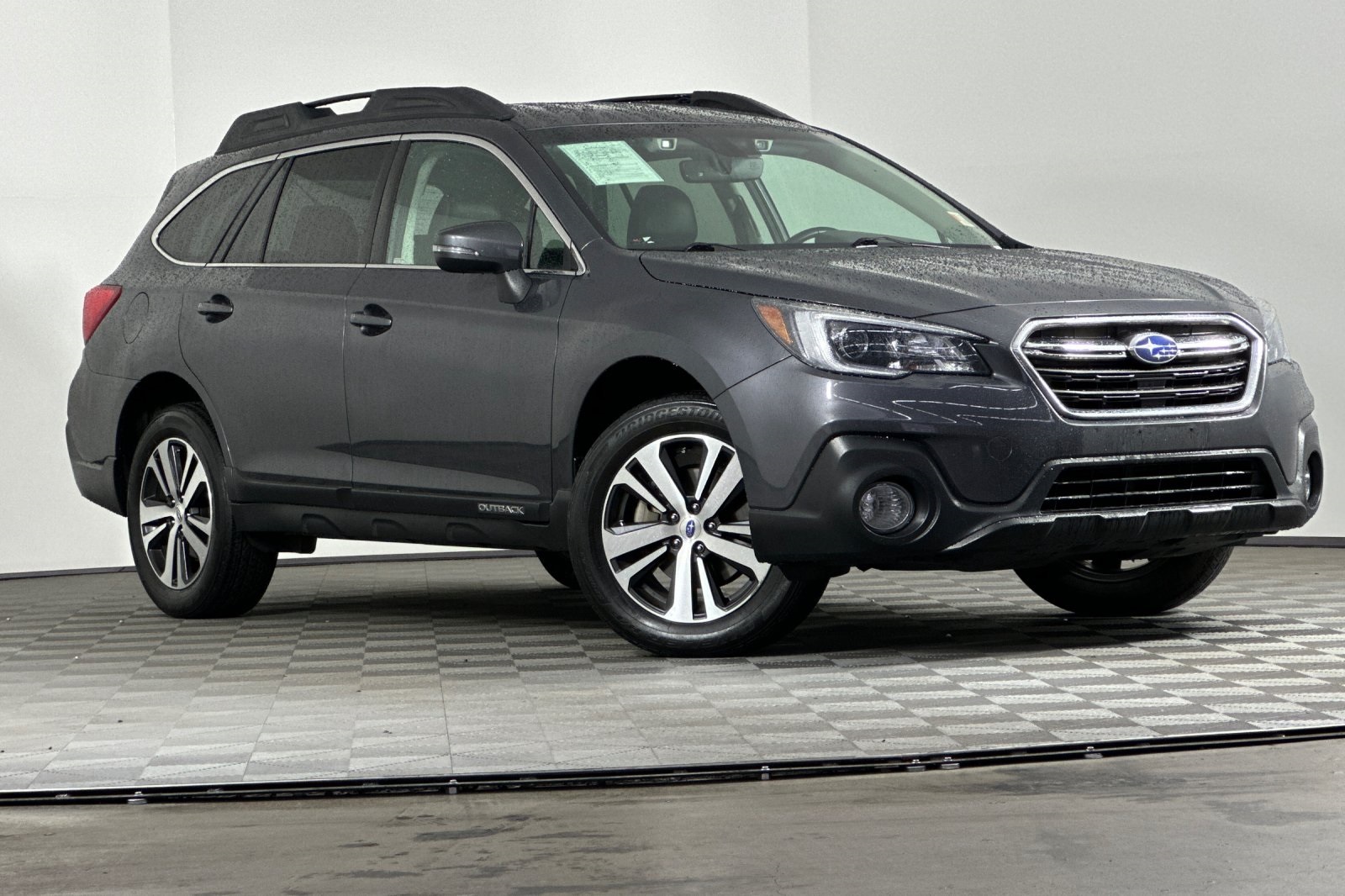 2019 Subaru Outback 2.5i photo 2